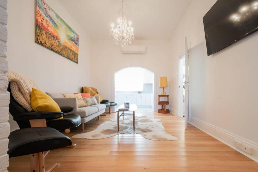 דירות לונסטון Historic Beauty In The Cbd! Parking And Wifi מראה חיצוני תמונה